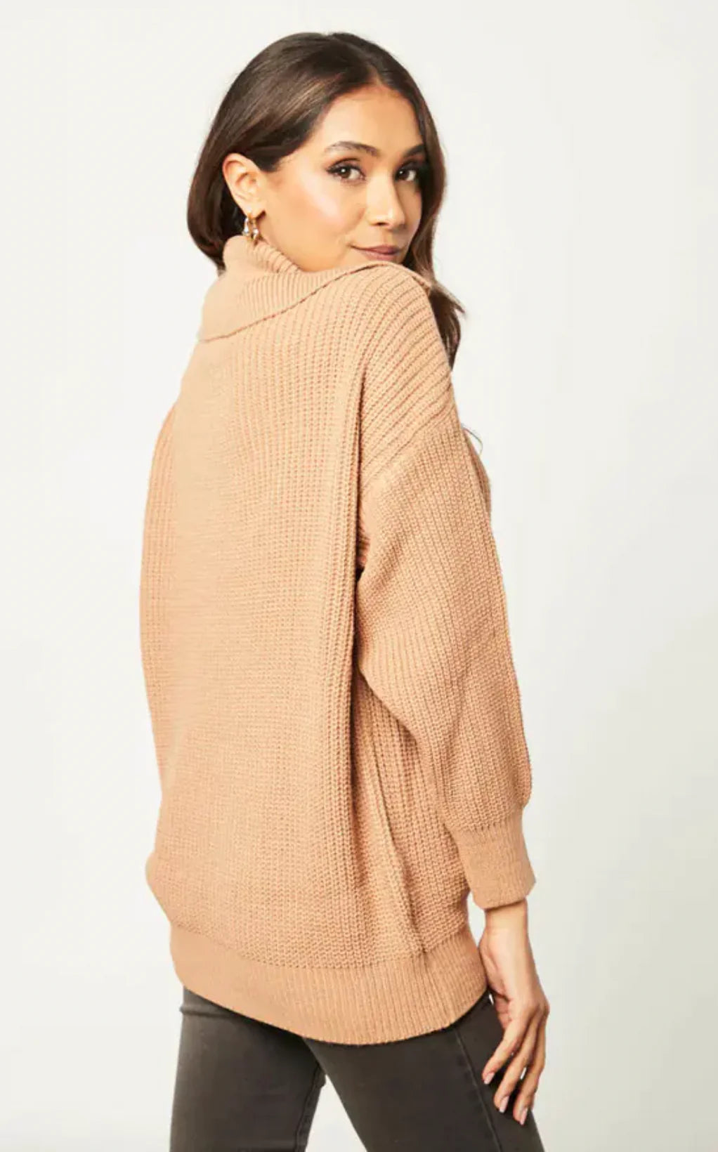 WIDE COLLAR CAMEL OVERSIZE JUMPER